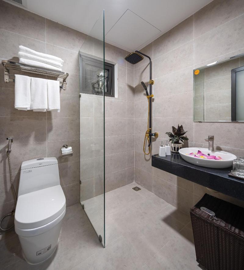 Tiditel Hotel And Apartment image