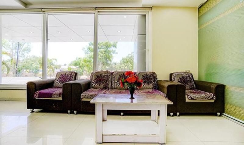 Fabhotel Sai Govind image