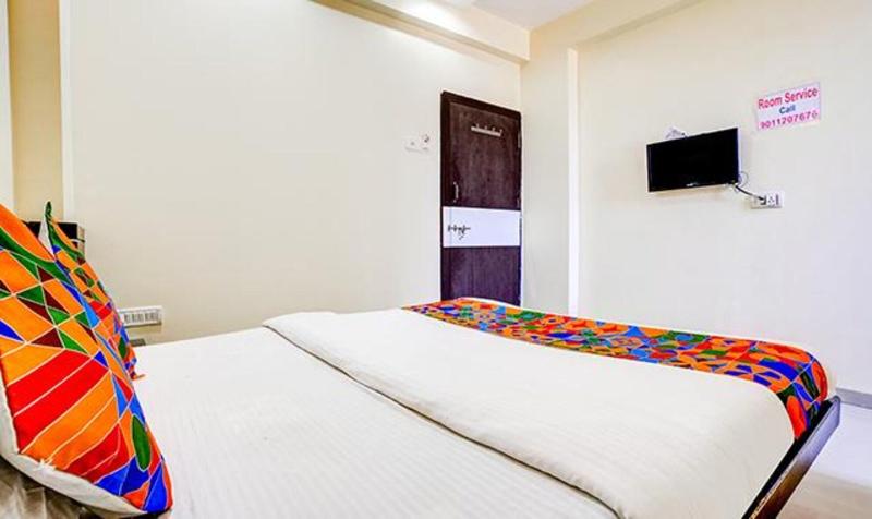 Fabhotel Sai Govind image