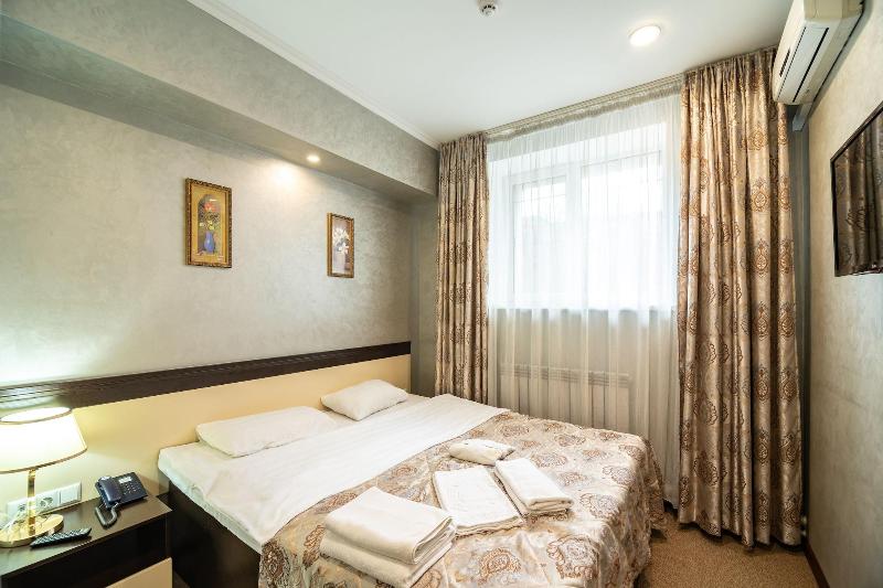 Hotel Mildom Express image