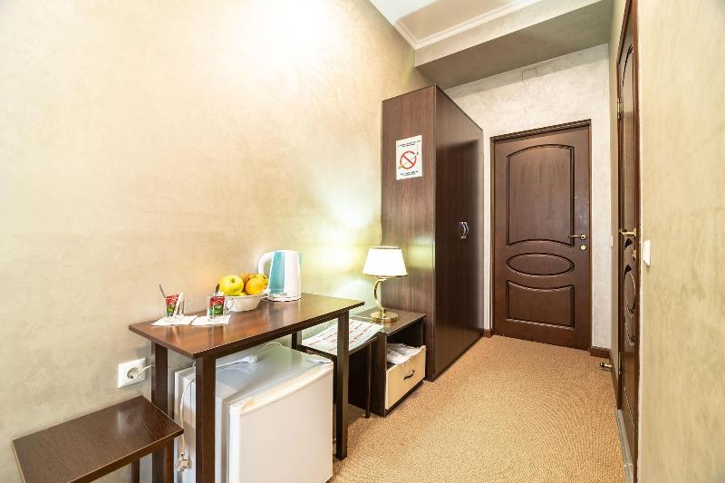 Hotel Mildom Express image