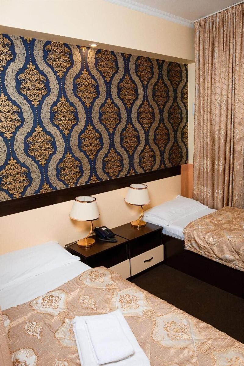 Hotel Mildom Express image