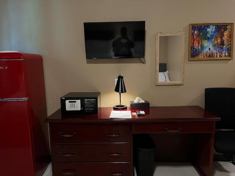 Enjoy Hotel image