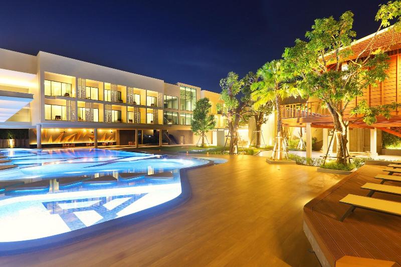The Signature Hotel Airport