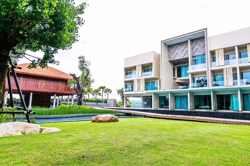 The Signature Hotel Airport