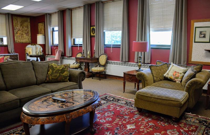 Sherman Inn image