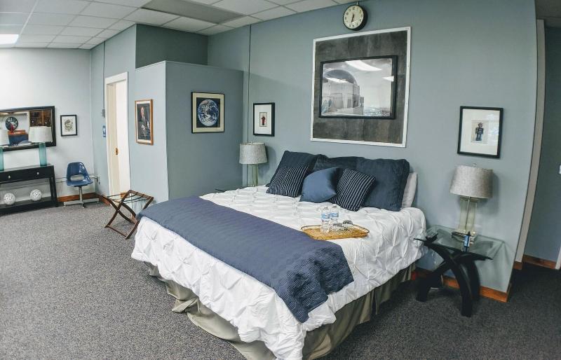 Sherman Inn image