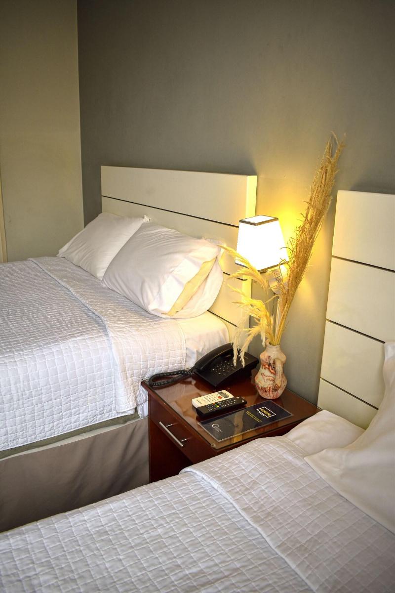 Cardedeu Suites image