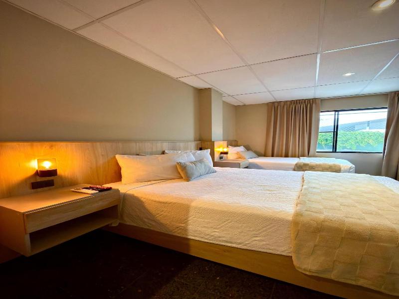 Cardedeu Suites image