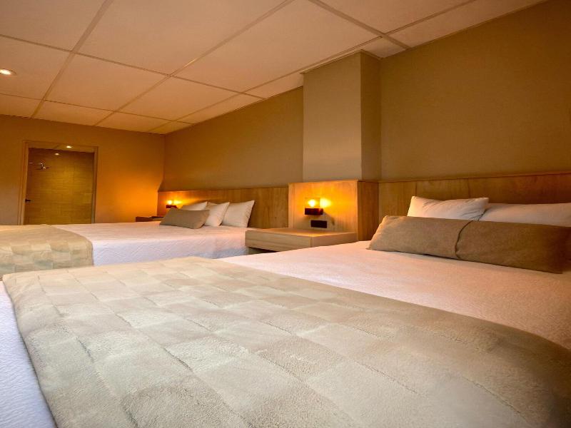 Cardedeu Suites image