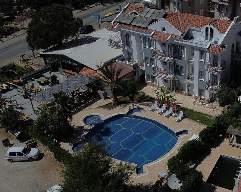 Turtle Apart Hotel image