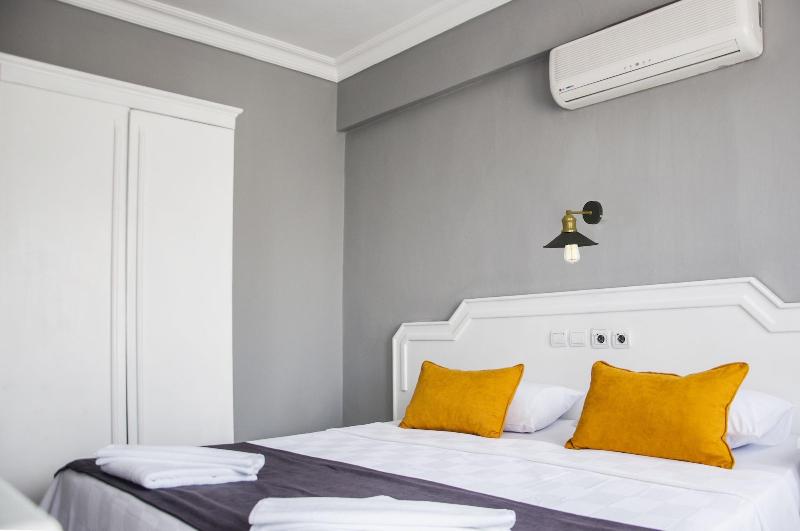 Turtle Apart Hotel image