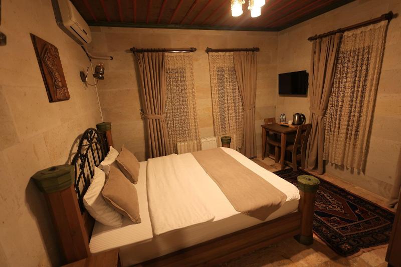 Katapa Stone House image