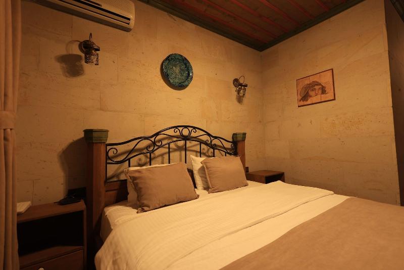 Katapa Stone House image