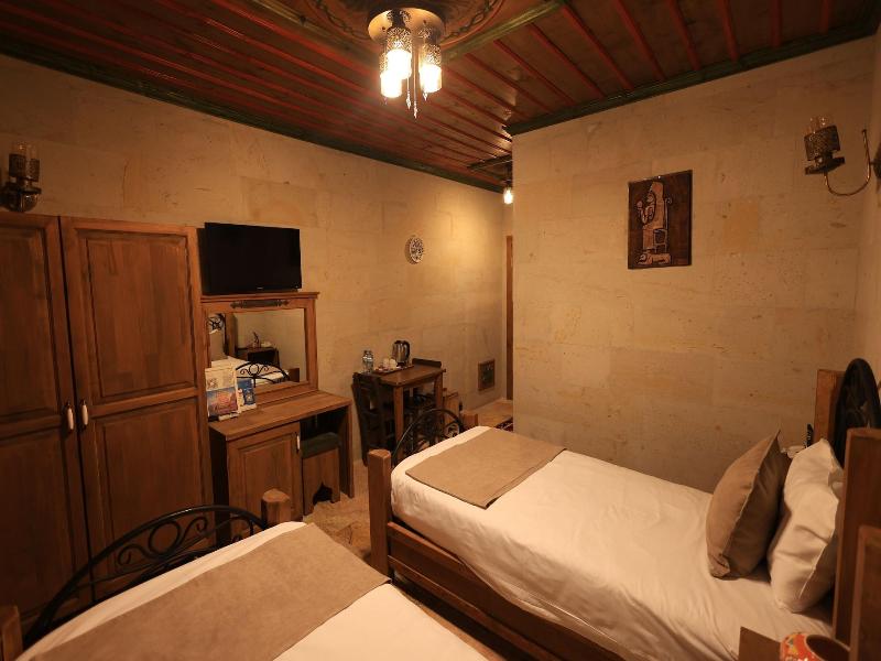 Katapa Stone House image