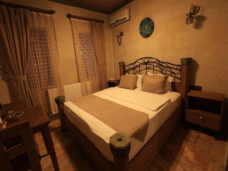 Katapa Stone House image