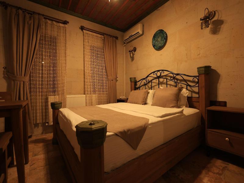 Katapa Stone House image