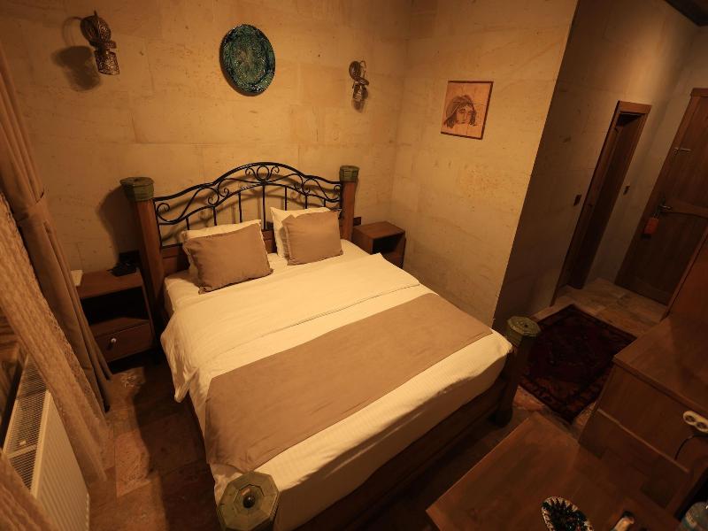 Katapa Stone House image
