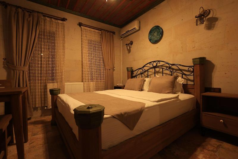 Katapa Stone House image