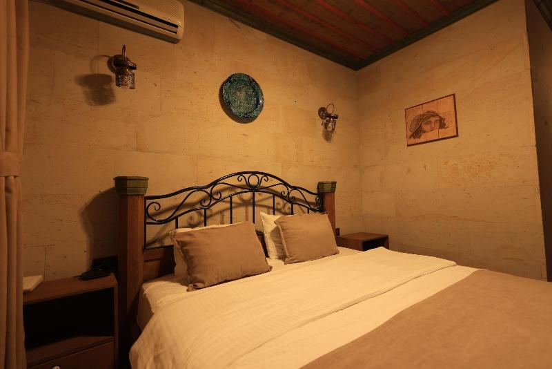 Katapa Stone House image