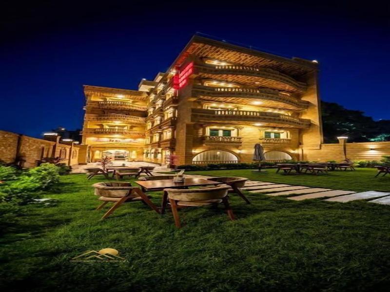 Pyramids Sunrise Inn image