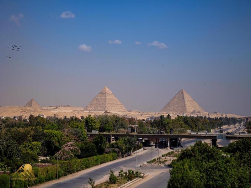 Pyramids Sunrise Inn image