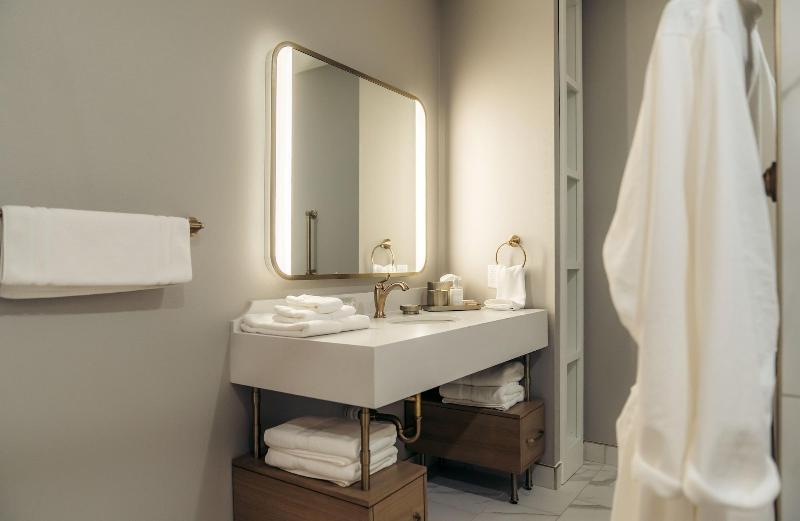 The Olive Ann Hotel image