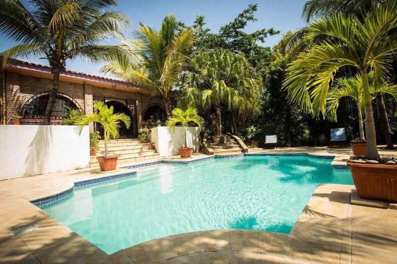 Casa Sunzal Boutique Hotel image