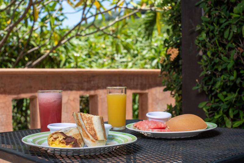 Casa Sunzal Boutique Hotel image