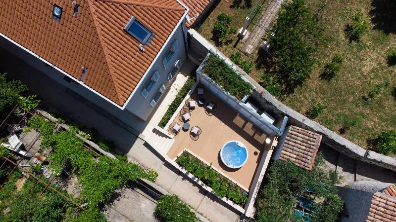 Kala Luxury Rooms By Duhomes — general view