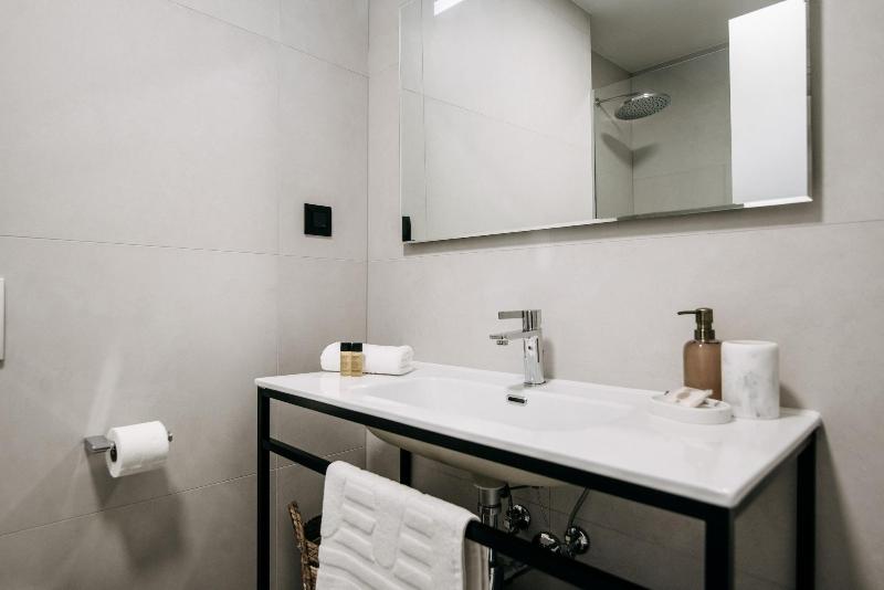 Kala Luxury Rooms By Duhomes image