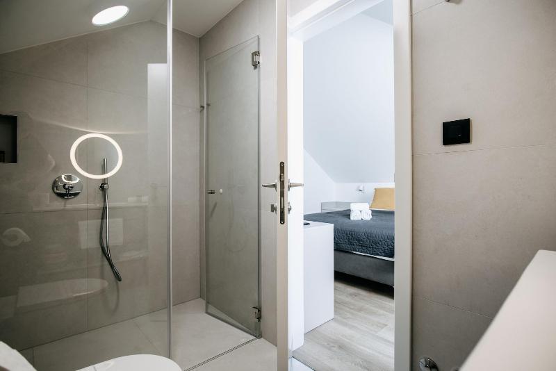 Kala Luxury Rooms By Duhomes image