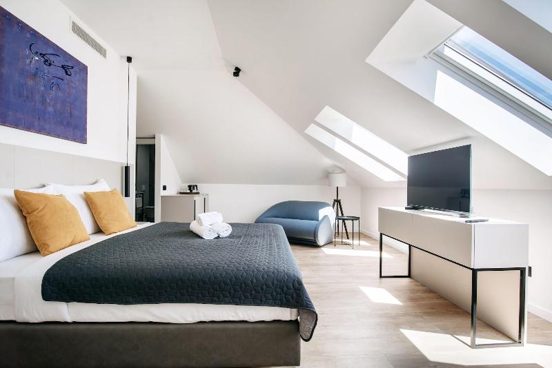 Kala Luxury Rooms By Duhomes image