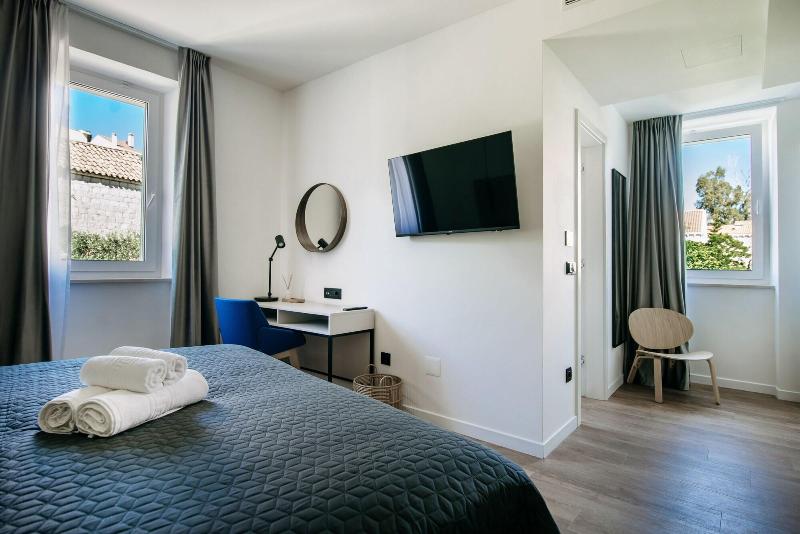 Kala Luxury Rooms By Duhomes image