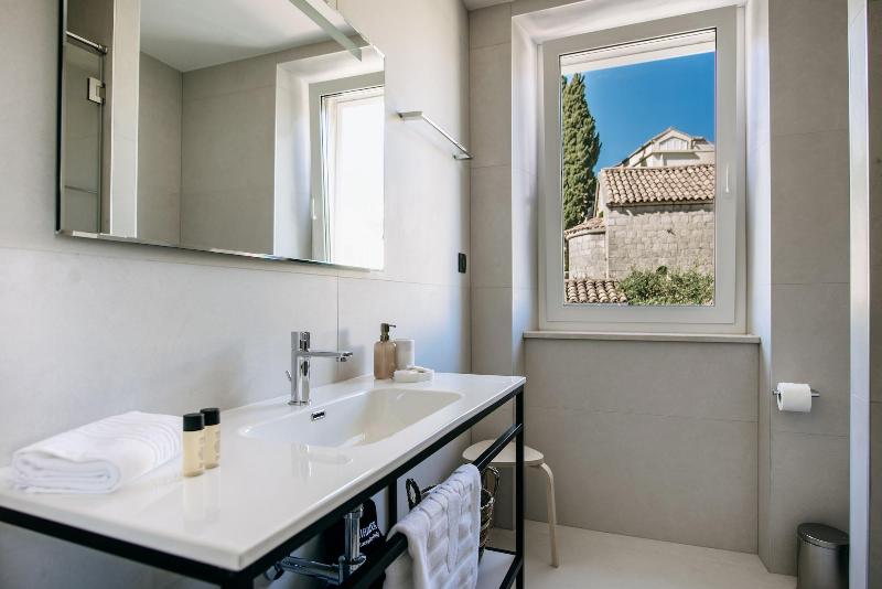 Kala Luxury Rooms By Duhomes image