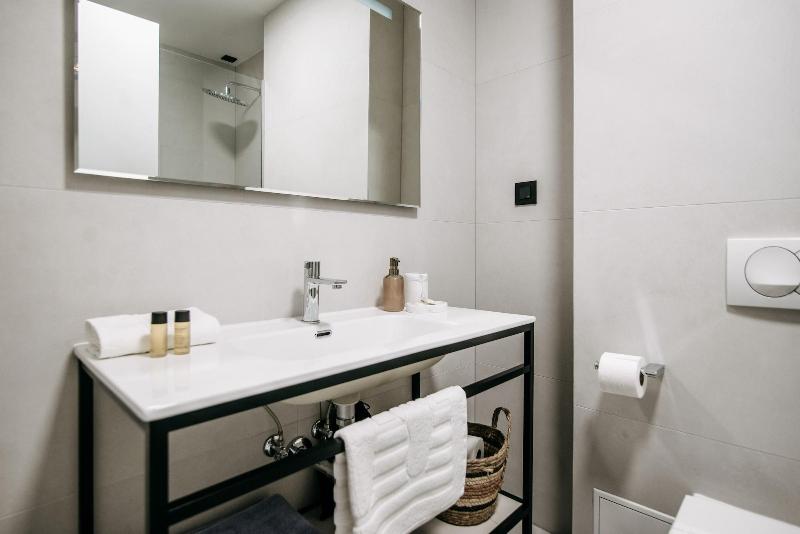 Kala Luxury Rooms By Duhomes image