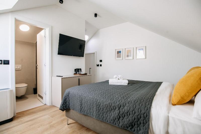 Kala Luxury Rooms By Duhomes image
