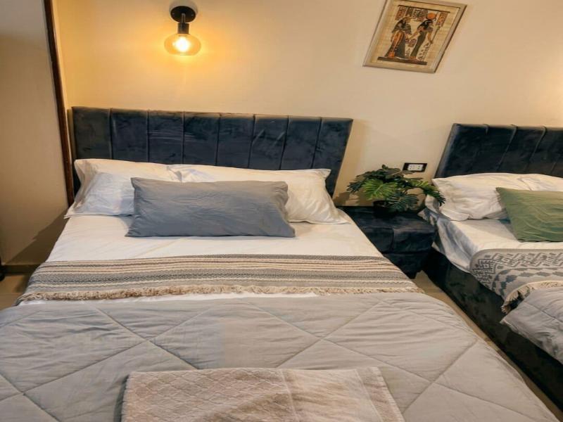 Pyramids Road Guest House image