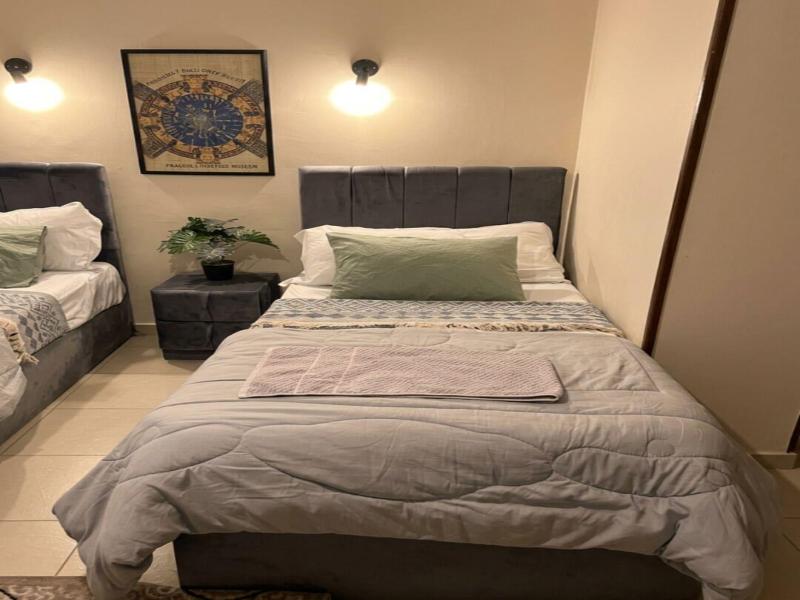 Pyramids Road Guest House image