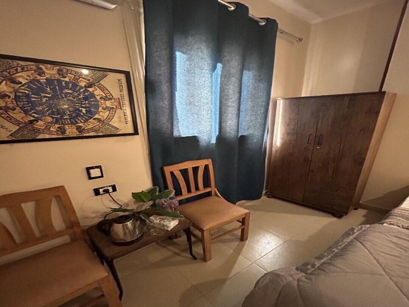 Pyramids Road Guest House image