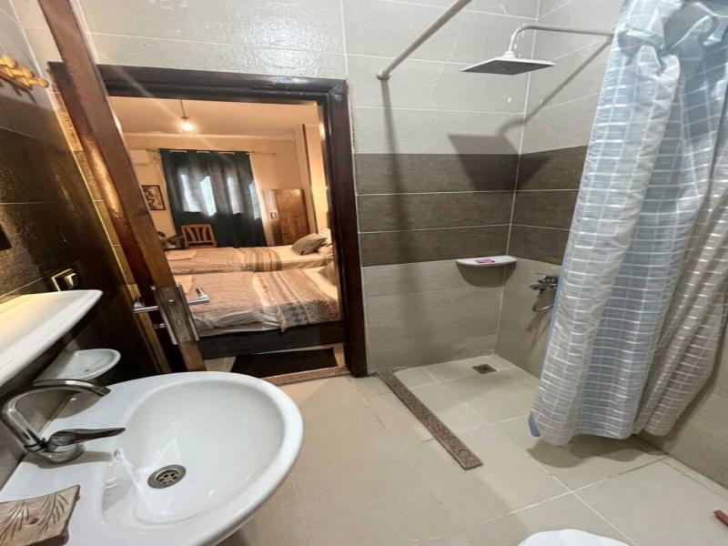 Pyramids Road Guest House image