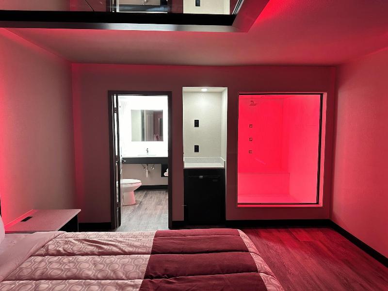 Imperial Suites image