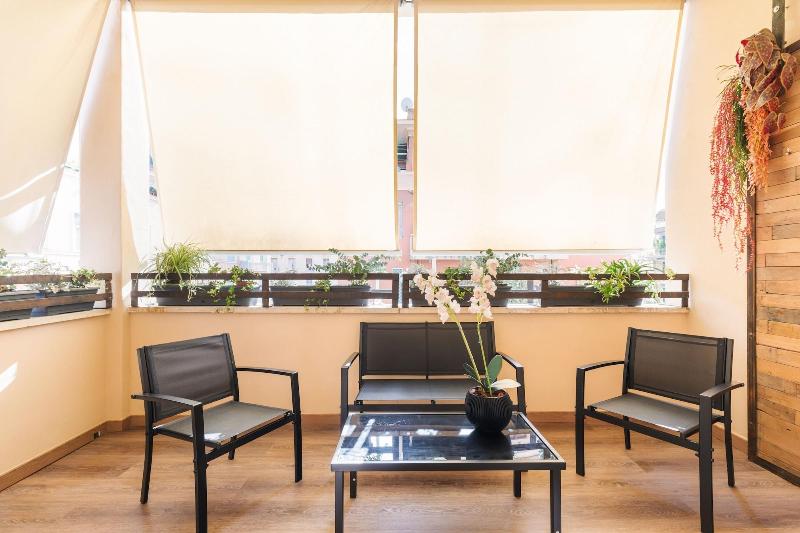 Adelante Rooms image