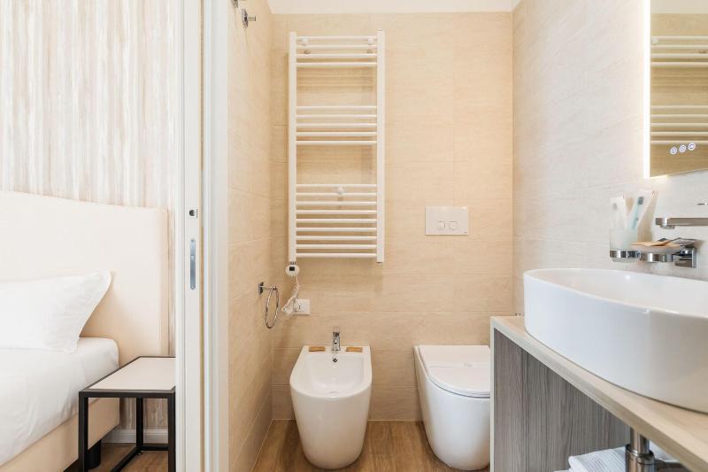 Adelante Rooms image