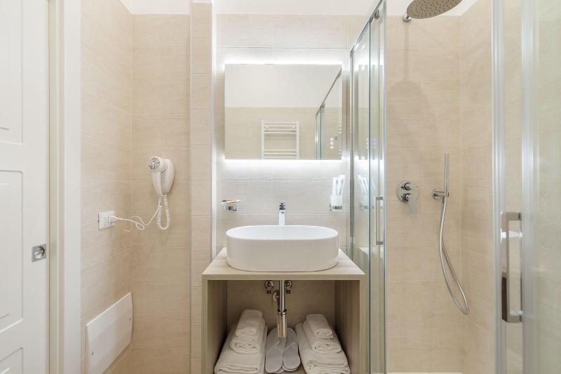 Adelante Rooms image