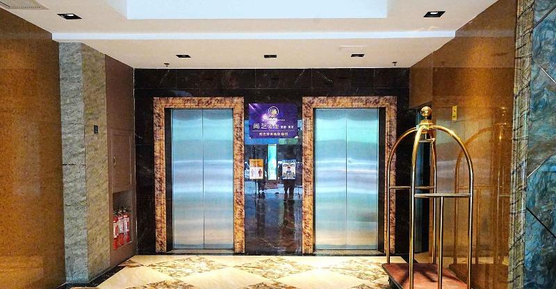 Pristinehotel image