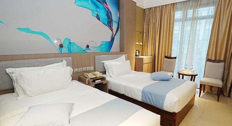 Pristinehotel image