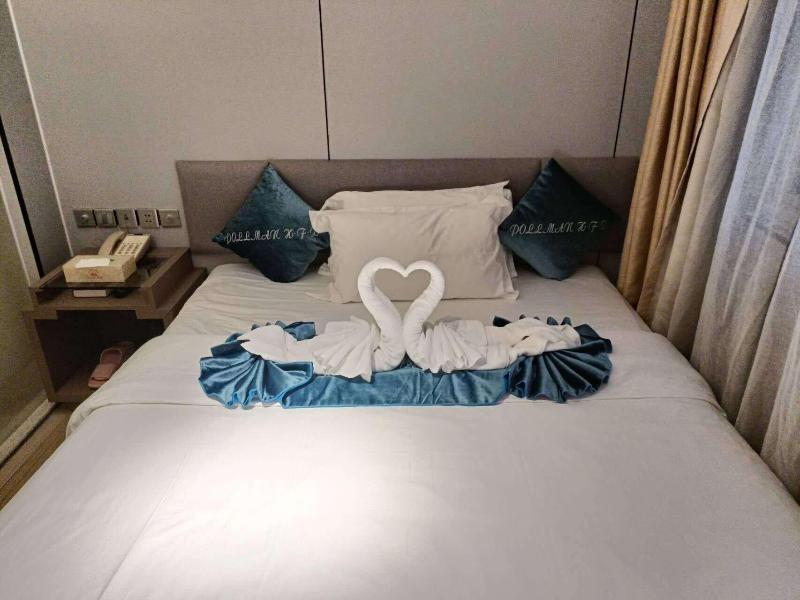 Pristinehotel image