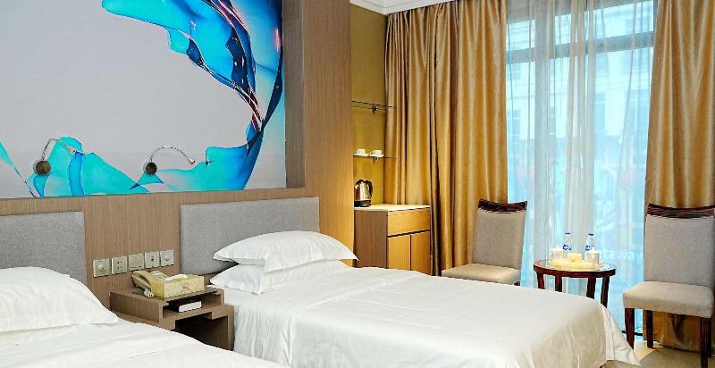 Pristinehotel image