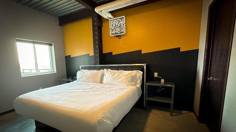 Brewhalla Hotel image